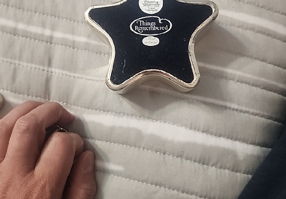 Star-Shaped Silver Keepsake Box - Picture 3 of 4